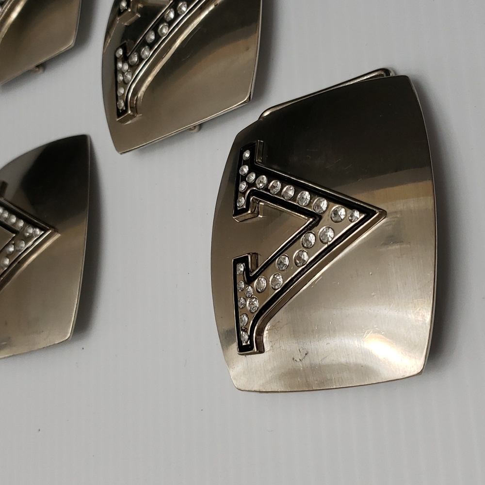 Belt Buckle - Picture 2 of 4